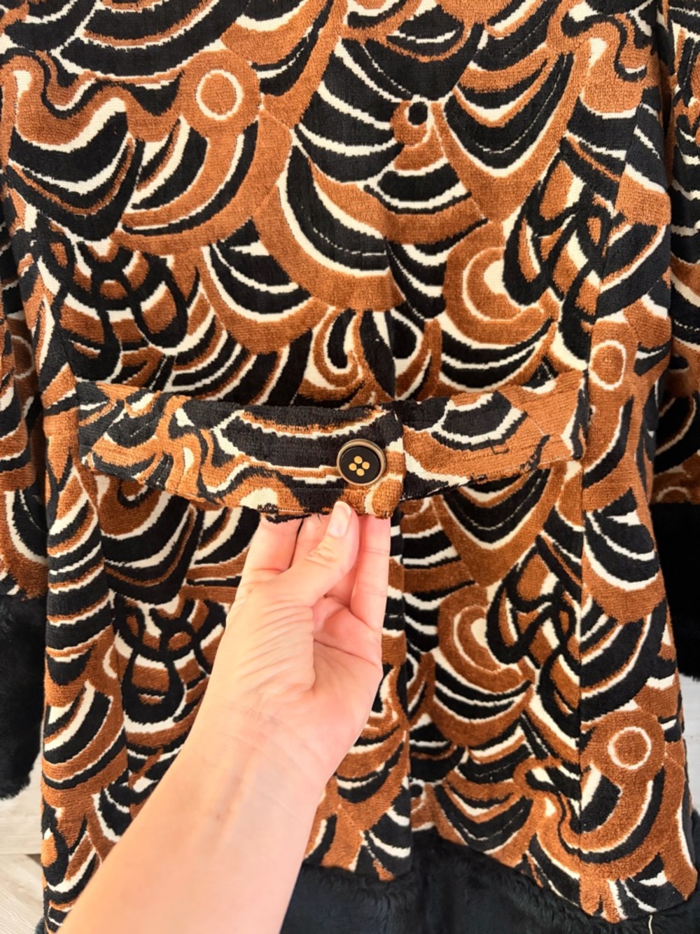 Vintage 60’s Psychedelic Tapestry Coat - Picture 14 of 16